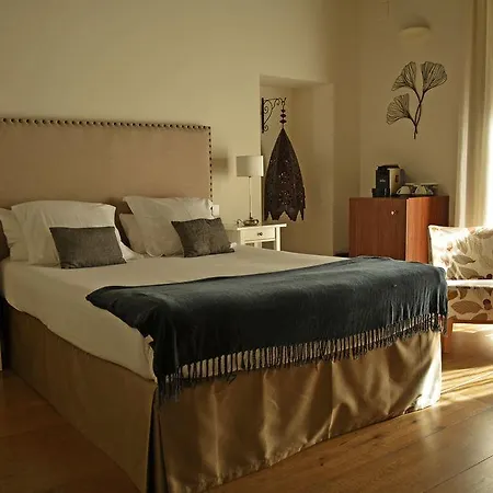 Shine Albayzín Hotel 3*